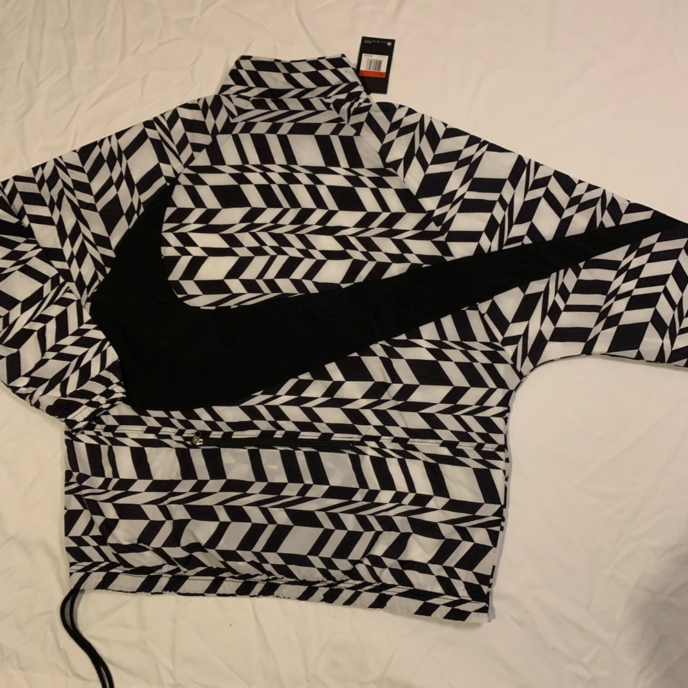 Nike pull over - Picture 3 of 4
